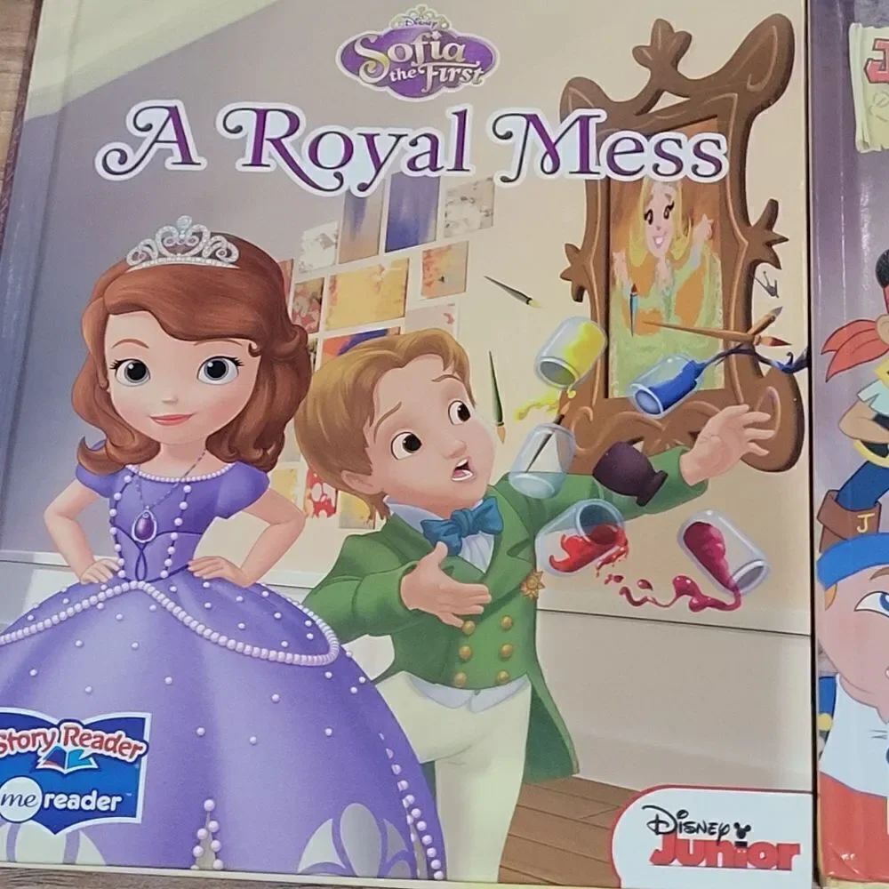 Disney Me Reader with 7 books - Picture 5 of 9
